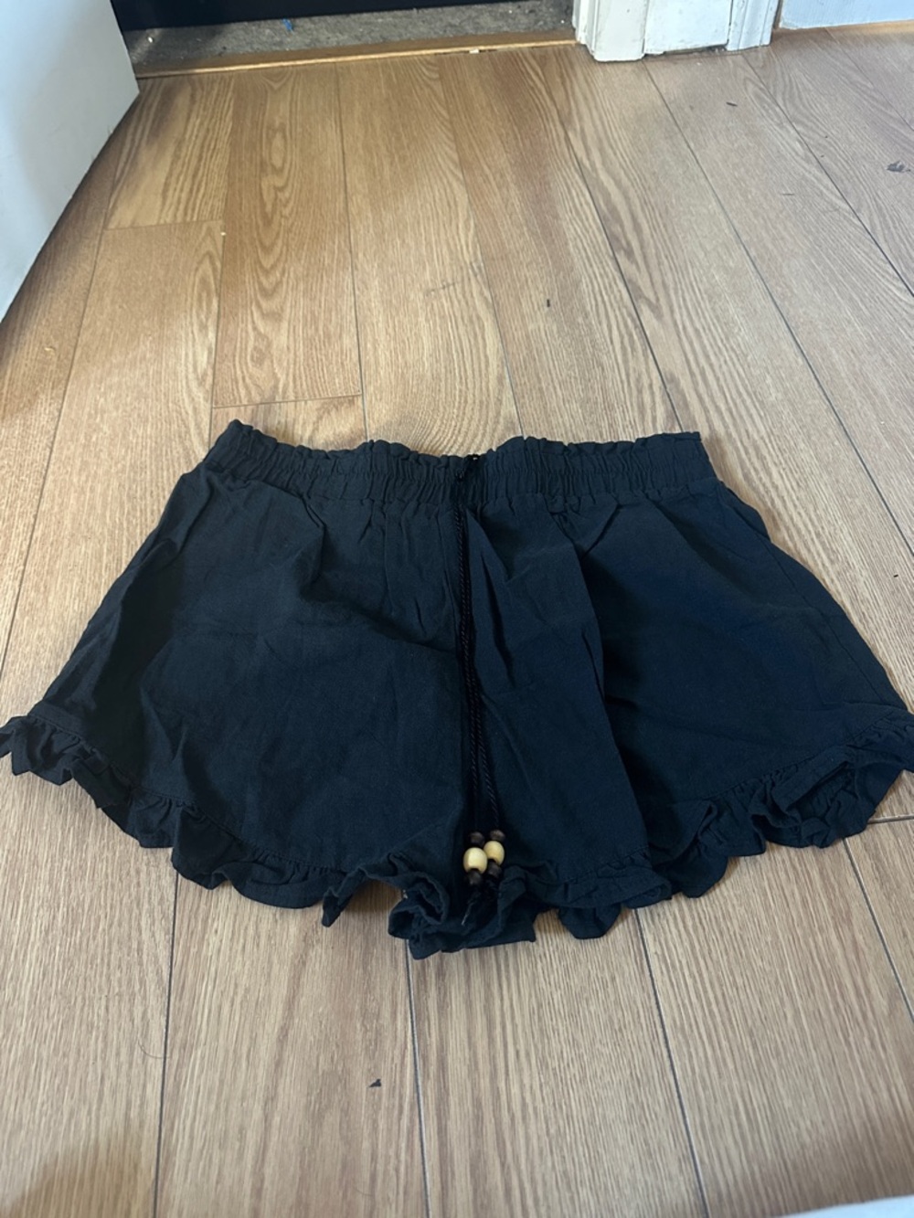 Black Ruffle Hem Women's Shorts